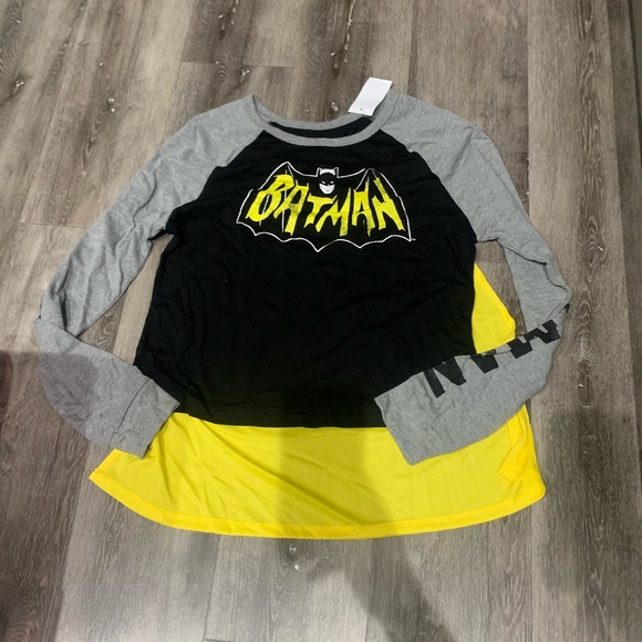 New Batman cosplay top with cape - Picture 1 of 10
